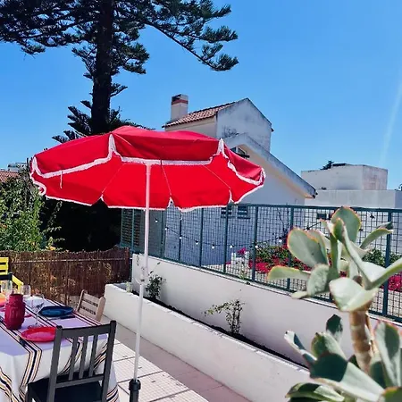 Superb Surf House Next To Caparica