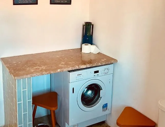 Superb Surf House Next To Caparica *