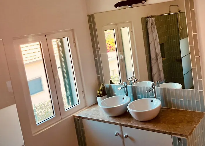 Superb Surf House Next To Caparica * Costa de Caparica